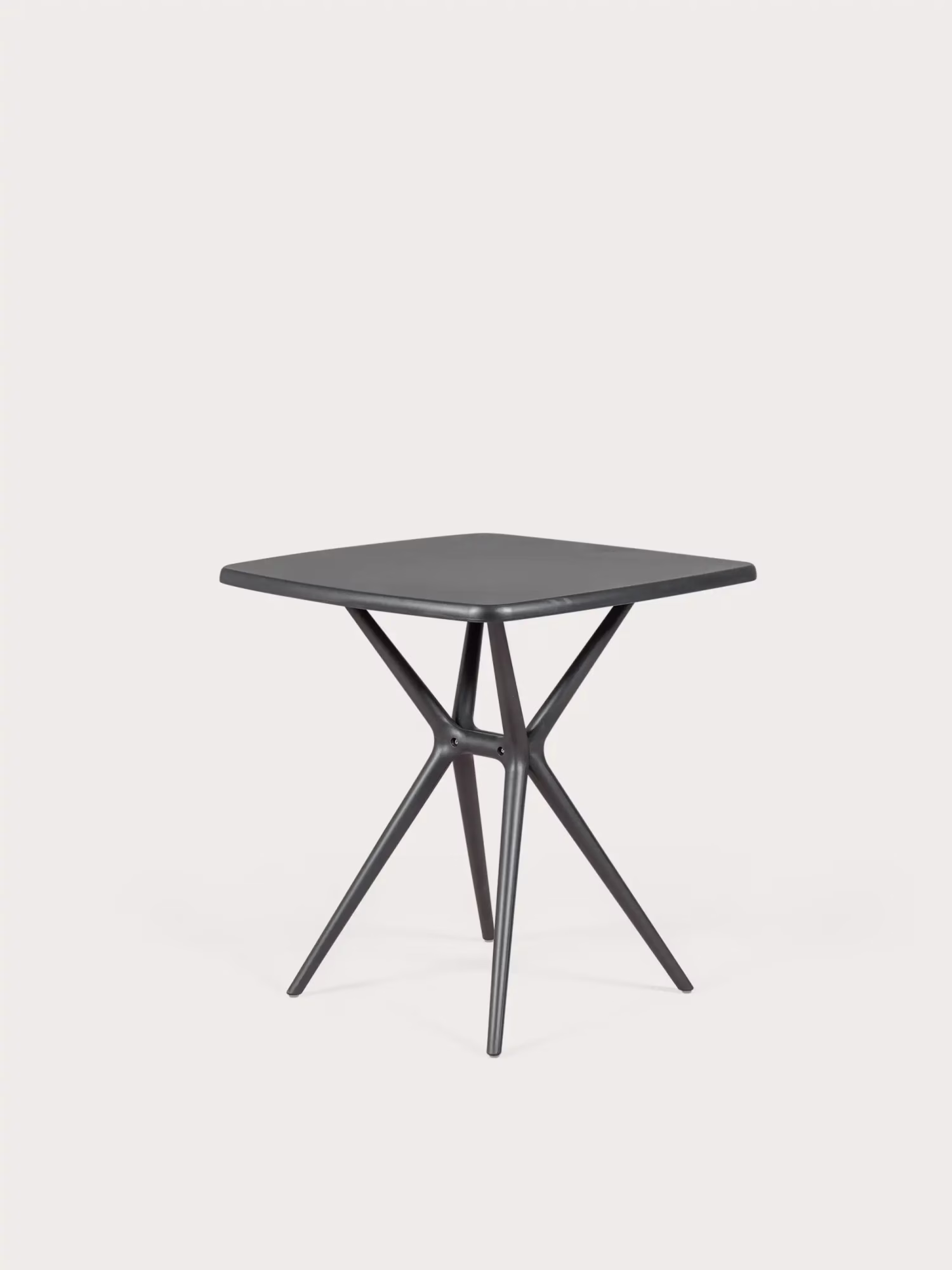 Square plastic table perfect for outdoors - Dream NEST DREAM - 1