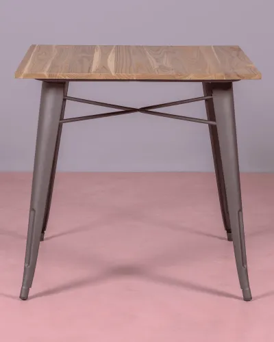 Table Bistro industrielle vieillie avec bois clair | Magasin Nest Dream