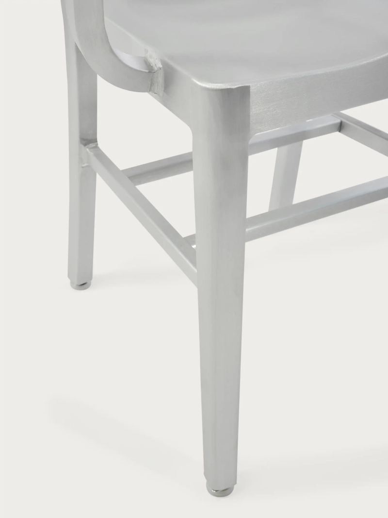 Industrial design chair with armrests - Navi Army NEST DREAM - 1