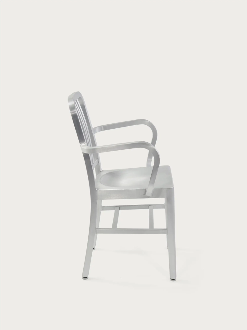 Stol med armstöd i industriell design - Navi Army NEST DREAM - 10