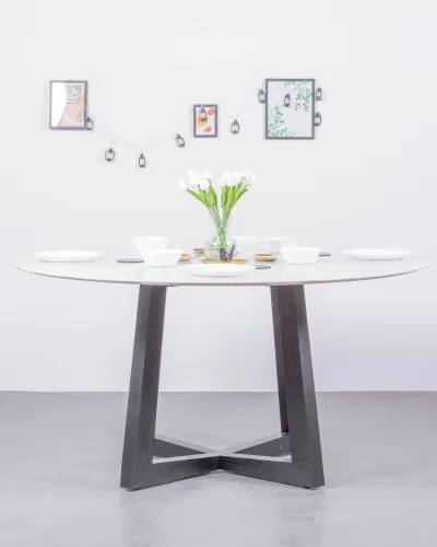 150cm round dining table in Carrara marble | Split payment