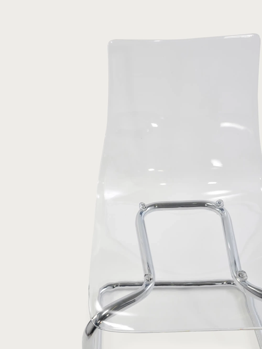 Transparante eetkamerstoel met stalen poten :: Stoel met stalen poten Nest Dream