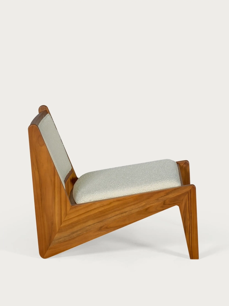 Sillón bajo en madera de teca y tapizado en tejido bouclé - Compass NEST DREAM - 1