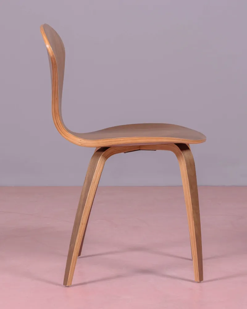 Chaise de salle à manger scandinave Cherner en noyer | Livraison gratuite