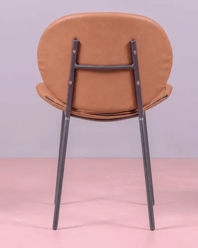 Retro chair upholstered in aged imitation leather | Vintage chairs | Nest Dream