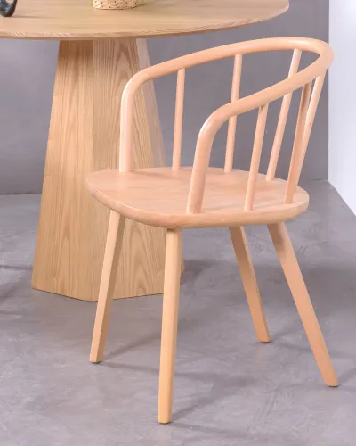 Chaise de salle à manger sculptée à la main avec accoudoirs | Chaises design