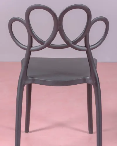 Dream design chair suitable for outdoor use | Buy now at Nest Dream