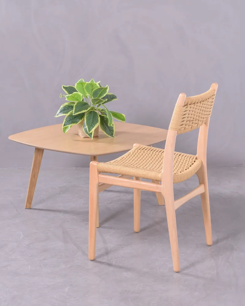 Chaise nordique Liam en bois de hêtre | design moderne et élégant