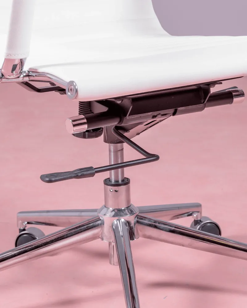 Chaise de bureau inclinable à dossier bas | Magasin Nest Dream