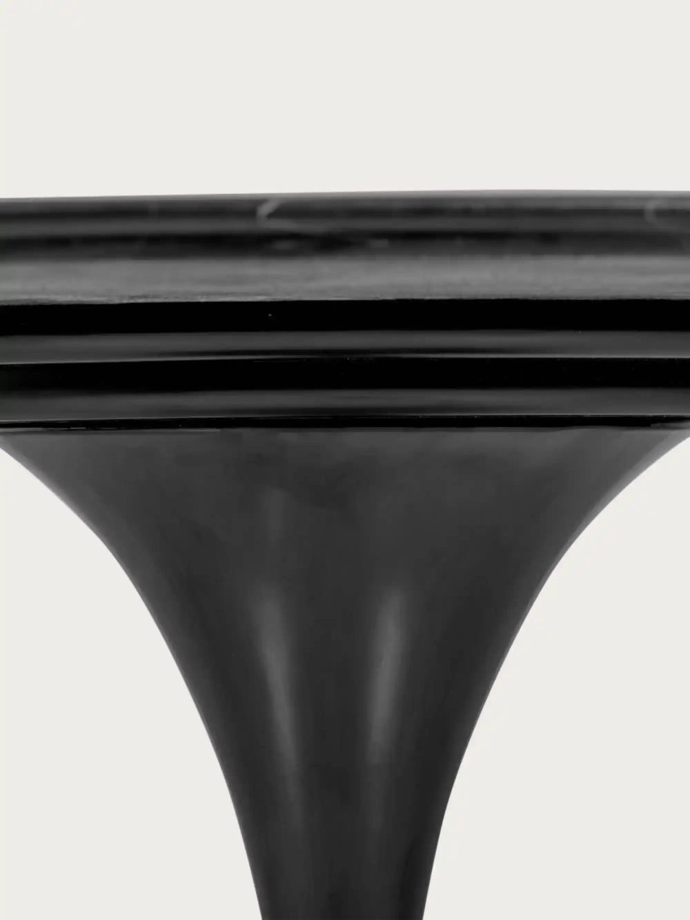 Mesa de comedor redonda de alta gama en mármol de Marquina (120cm) - Stratus NEST DREAM - 1