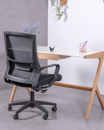 Chaise de bureau ergonomique noire en maille respirante | Nest Dream