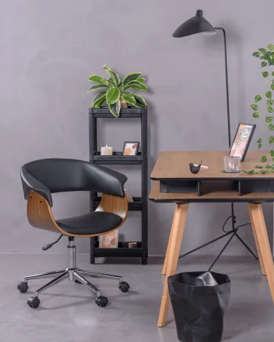 Chaise de bureau scandinave en bois foncé à roulettes | Nest Dream