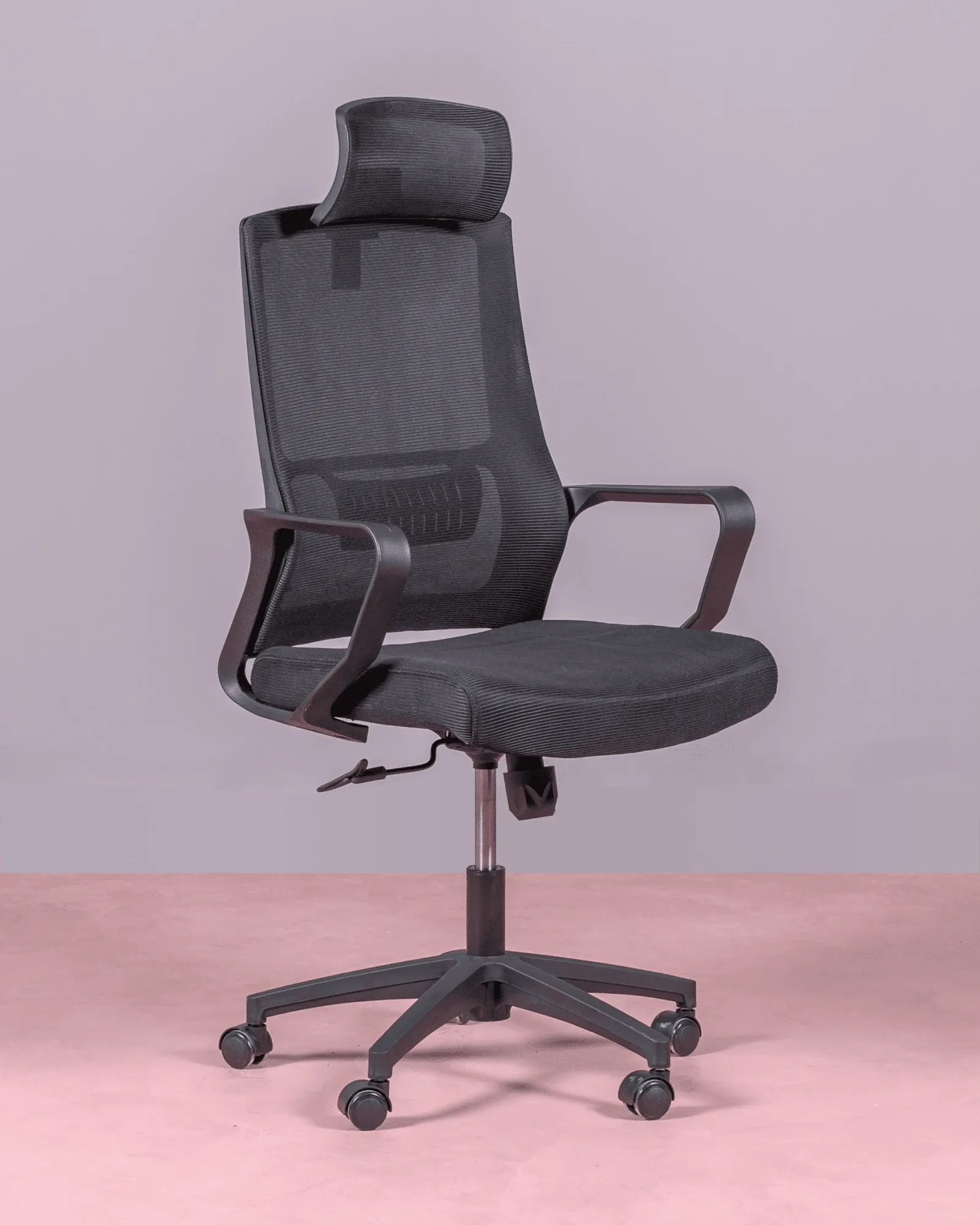 Silla de oficina ergonómica negra con reposacabezas | Nest Dream