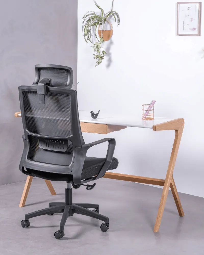 Chaise de bureau ergonomique noire avec appui-tête | Nest Dream