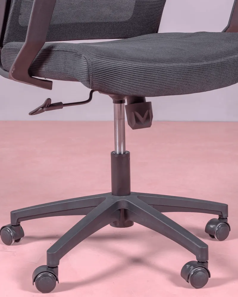 Silla de oficina ergonómica negra con reposacabezas | Nest Dream