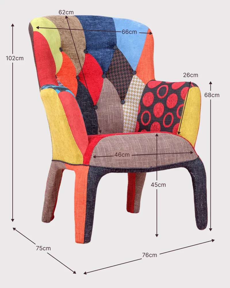 Fauteuil vintage recouvert de tissu patchwork | Décoration vintage