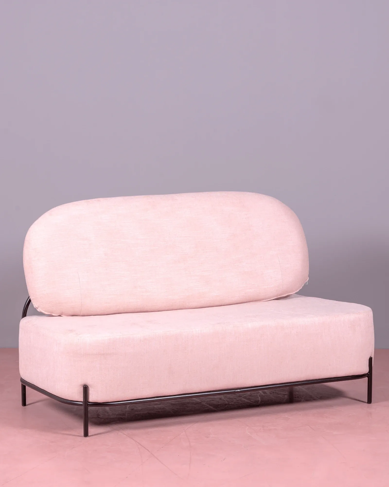 Reposapiés sofá Clair Loveseat de diseño minimalista Rosa