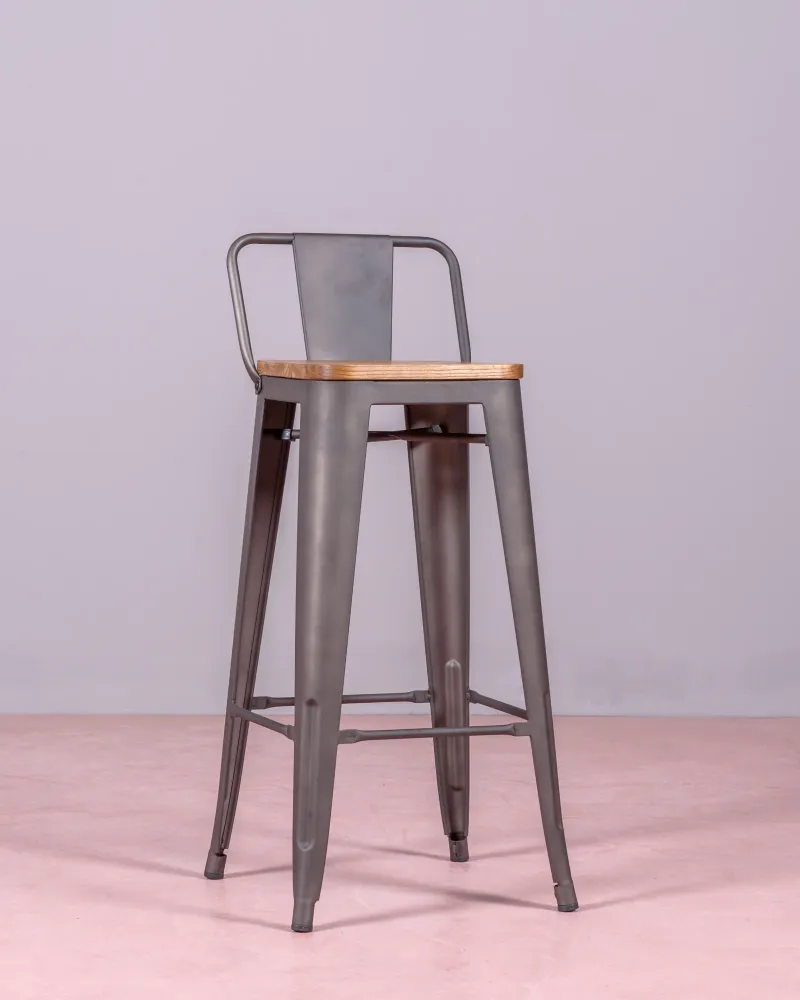 Industrial stool in aged steel with low backrest | Nest Dream