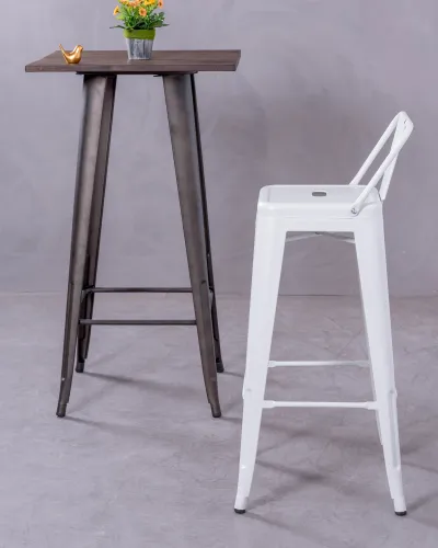 Tabouret industriel en métal avec dossier bas (76cm) | Magasin Dream Nest