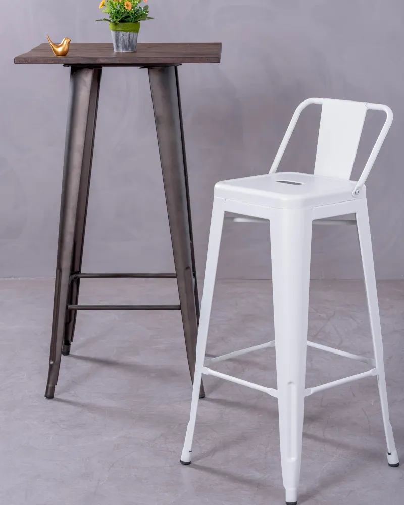 Tabouret industriel en métal avec dossier bas (76cm) | Magasin Dream Nest