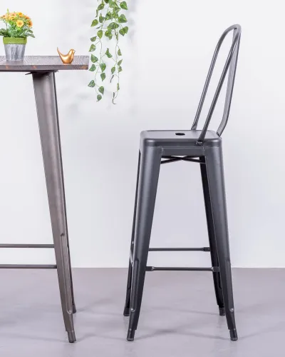 Metallhocker aus lackiertem Stahl mit hoher Rückenlehne | Nest Dream Store