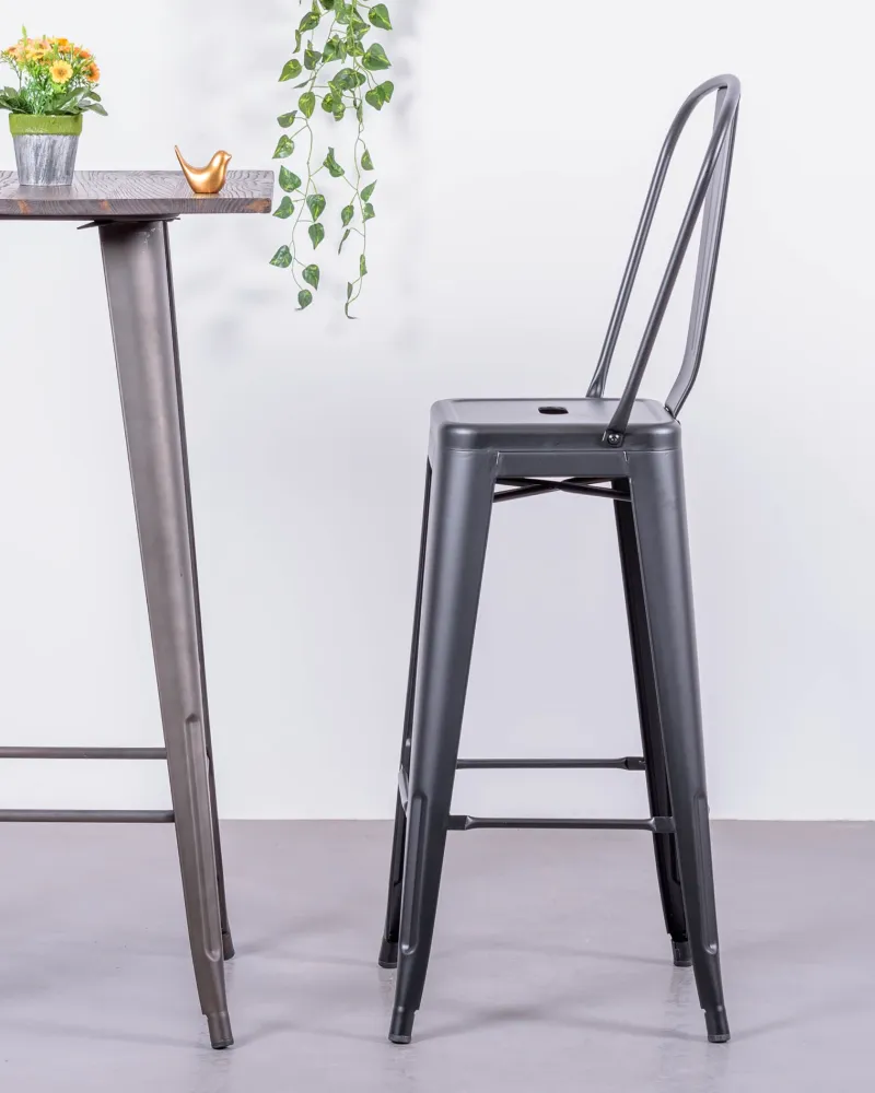 Metal stool in lacquered steel with high backrest | Nest Dream Store