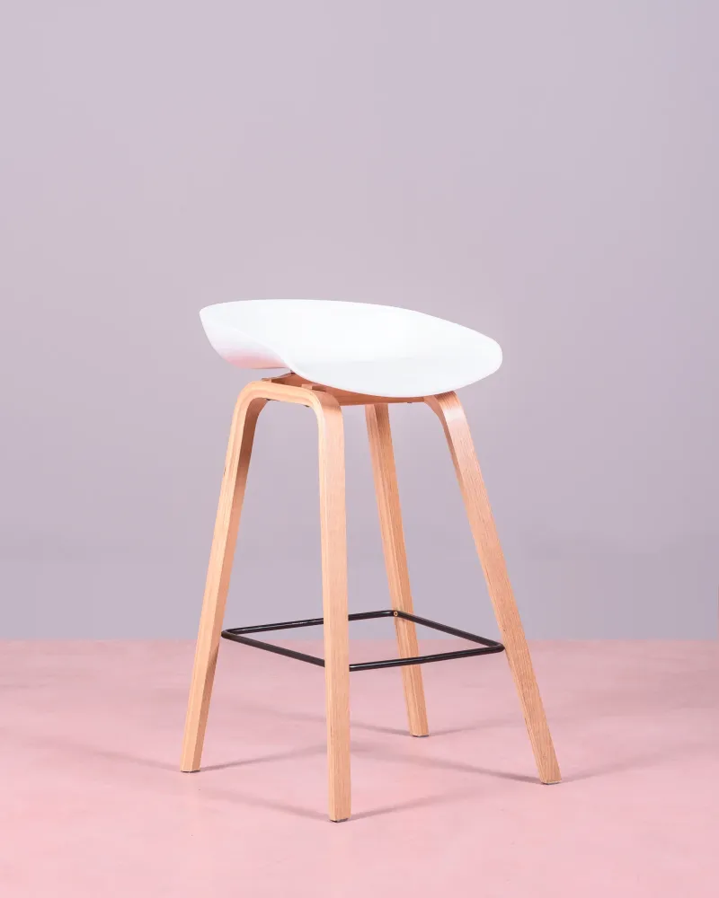 Tabouret Daxer au design nordique avec pieds en hêtre | Nest Dream