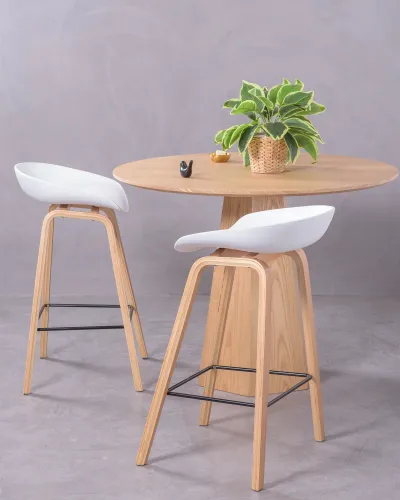 Nordic design Daxer stool with beech legs | Nest Dream