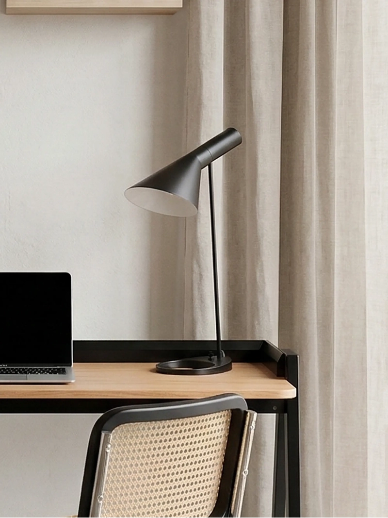 Lámpara de sobremesa de diseño en acero - Jhon NEST DREAM - 1