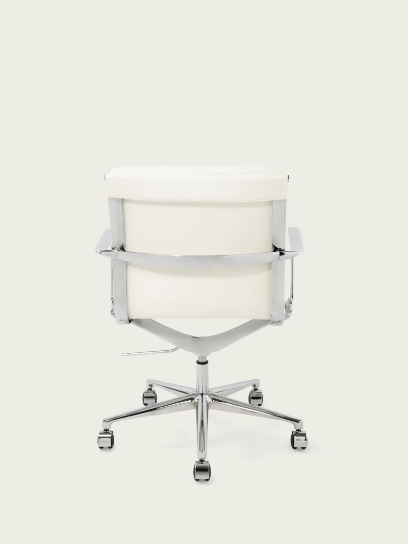 Task premium -työpöytätuoli - italialaista nahkaa ja ergonominen muotoilu