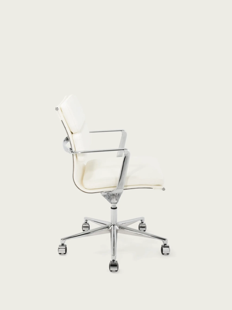 Task premium -työpöytätuoli - italialaista nahkaa ja ergonominen muotoilu