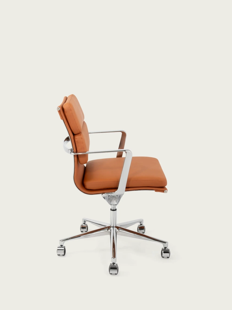 Task premium -työpöytätuoli - italialaista nahkaa ja ergonominen muotoilu