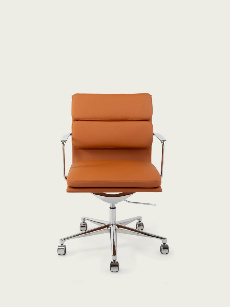Task premium -työpöytätuoli - italialaista nahkaa ja ergonominen muotoilu
