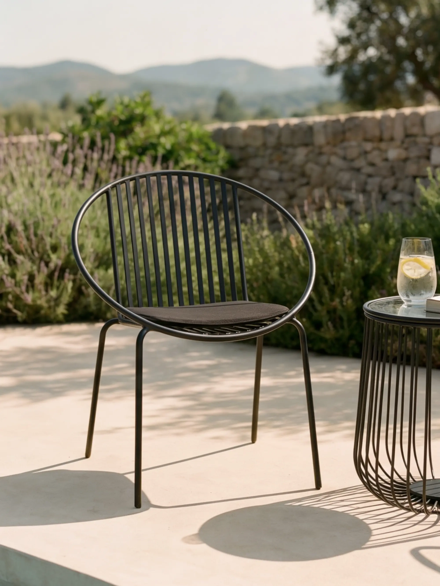 Chaise industrielle en métal Bali pour l'extérieur et l'intérieur Nest Dream