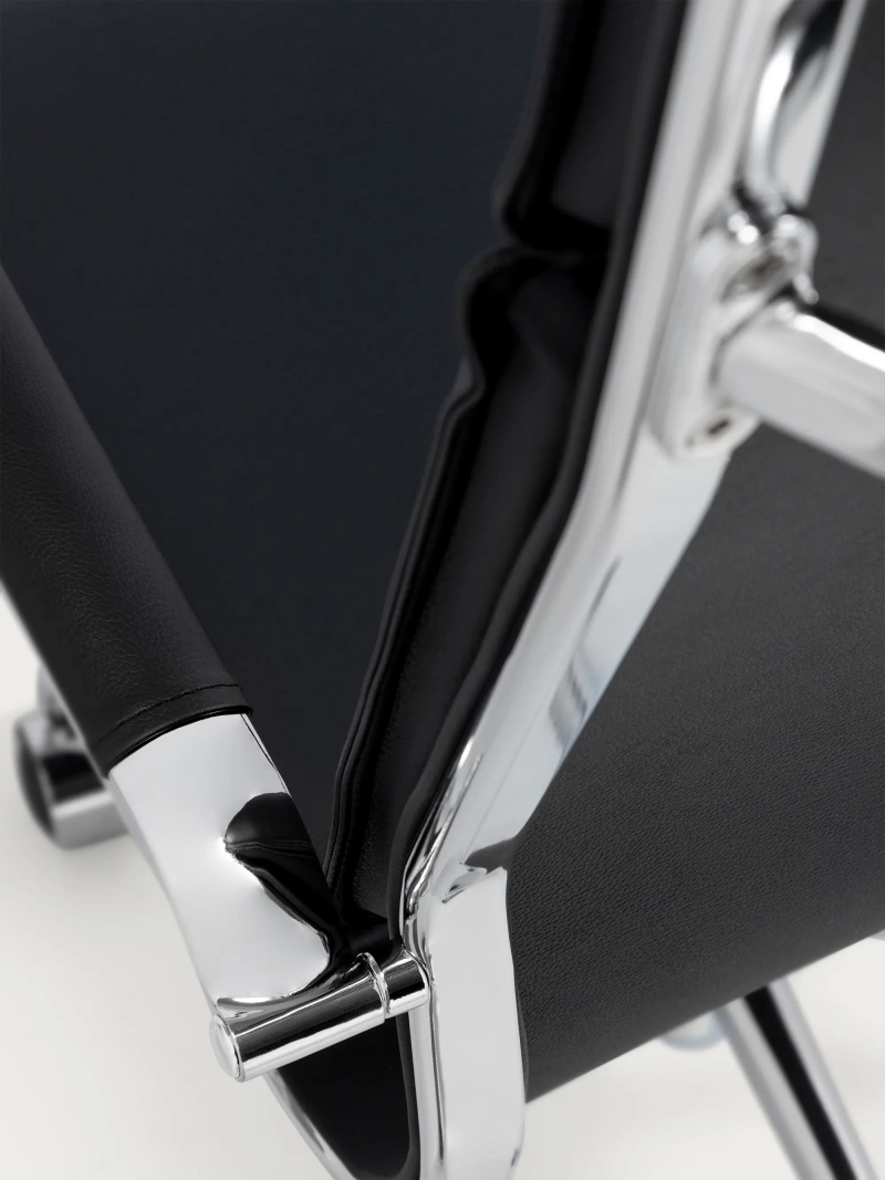 Studio high-back office chair for study and home offices
