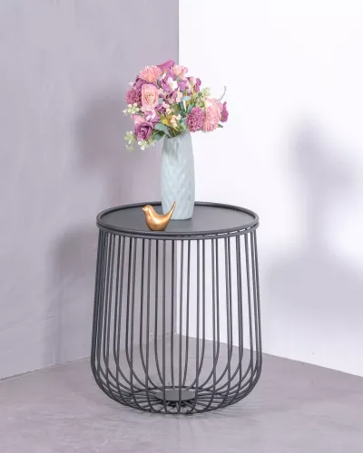 Side table Tanzania in steel suitable for outdoor use | Nest Dream