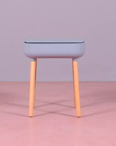 La table d'appoint Pop : versatilité et style nordique dans un seul meuble"