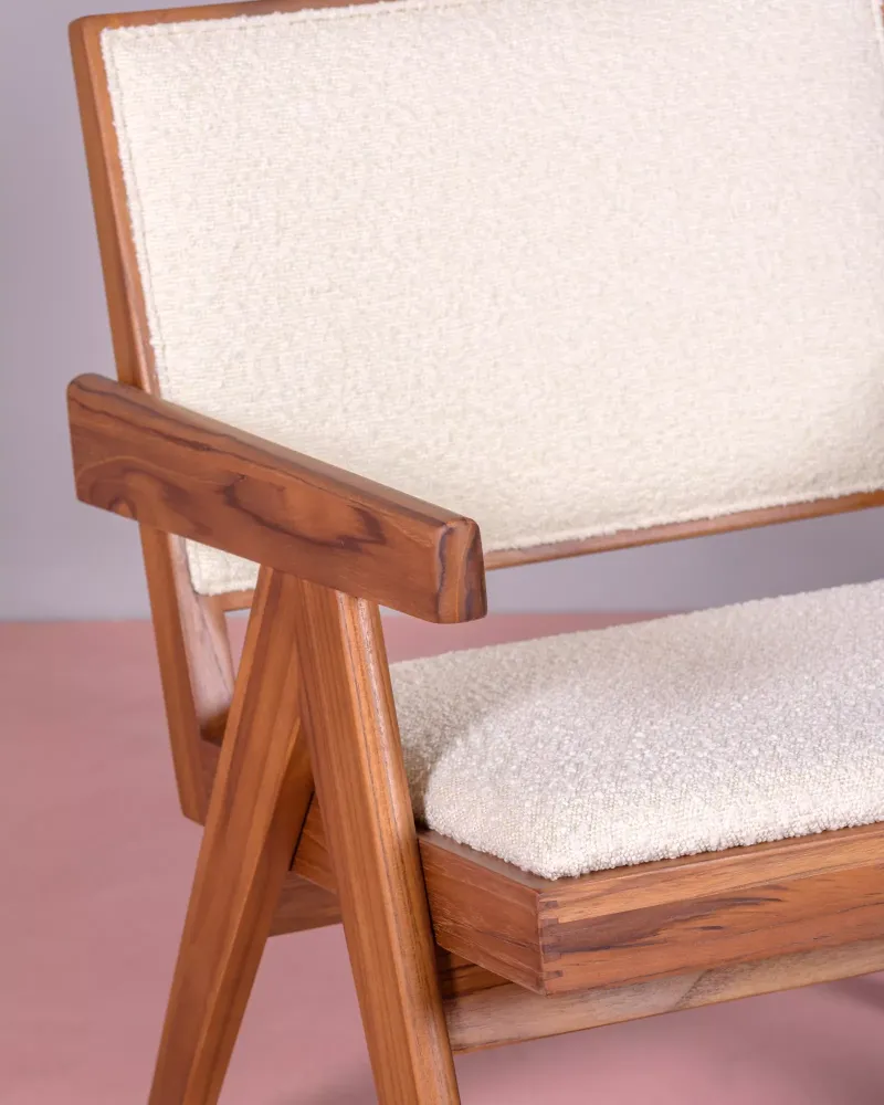 Fauteuil classique avec accoudoirs en tissu bouclé | Livraison gratuite