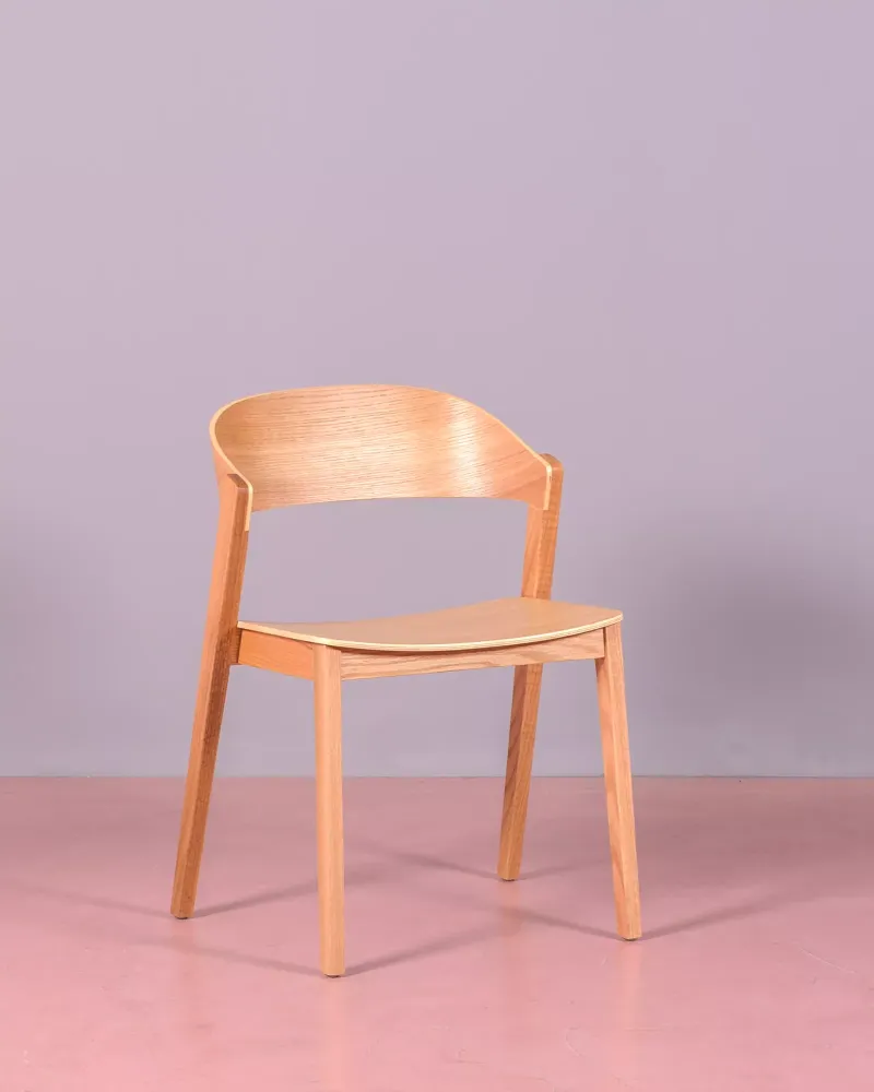 Silla Nórdica minimalista en madera de roble - Nest Dream