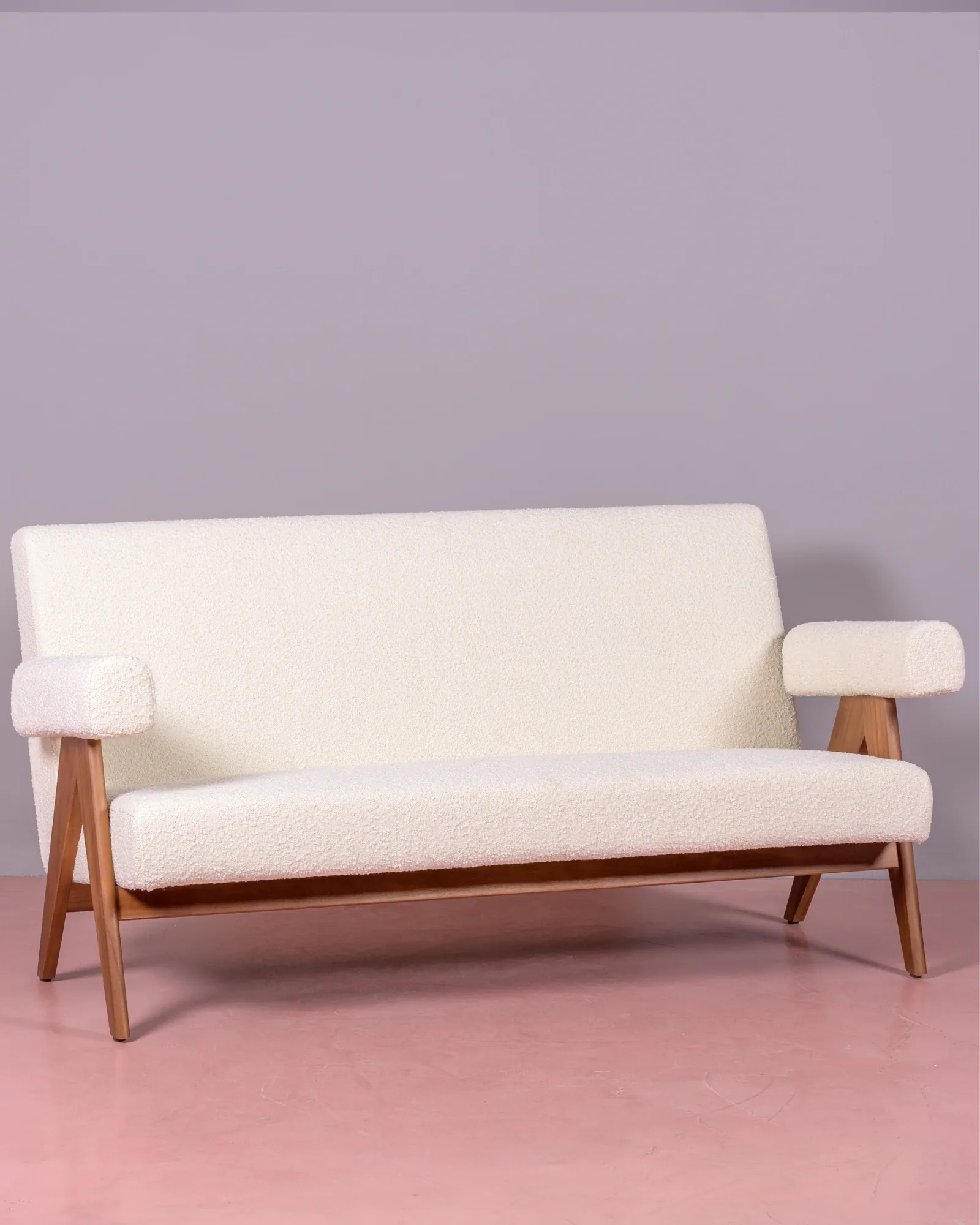 Vintage sofa in teak wood and boucle upholstery | Retro furniture - Nest Dream