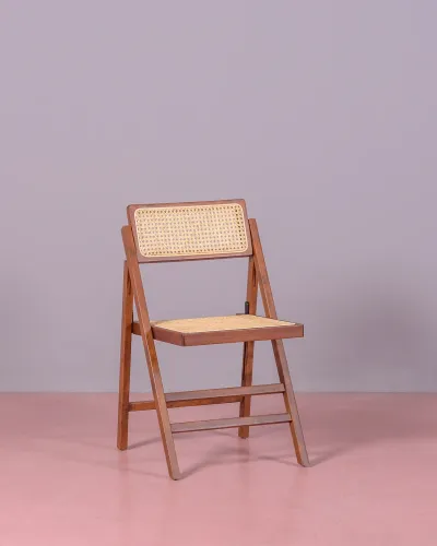 Retro style folding chair in natural rattan | Retro furniture - Nest Dream