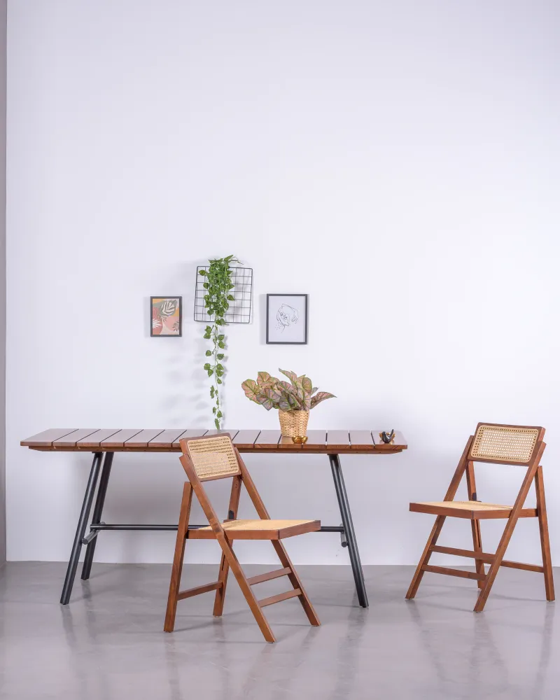 Cadeira dobrável estilo retro em rattan natural | Móveis retrô - Nest Dream