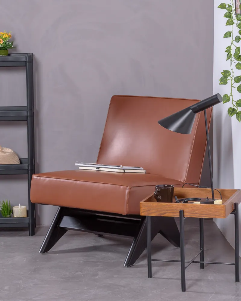 West armchair in ash wood and upholstered in imitation leather | Free shipping