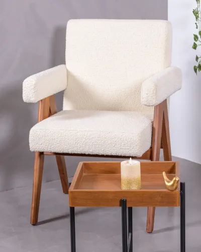 Chair with armrests in teak wood and bouclé fabric - Nest Dream