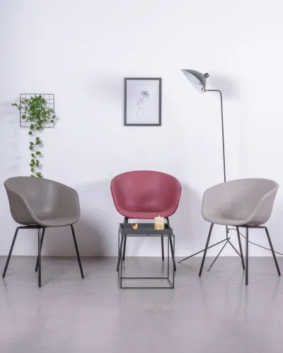 Vintage chair with armrests upholstered in waxed leatherette - Denver