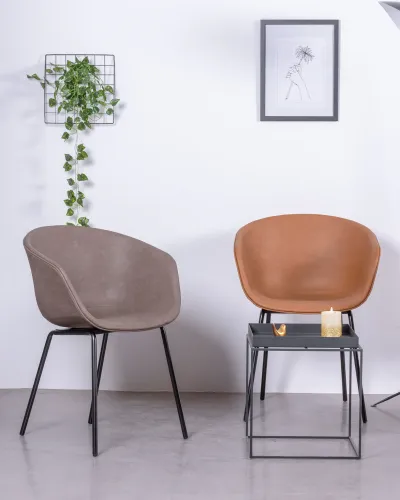 Vintage chair with armrests upholstered in waxed leatherette - Denver