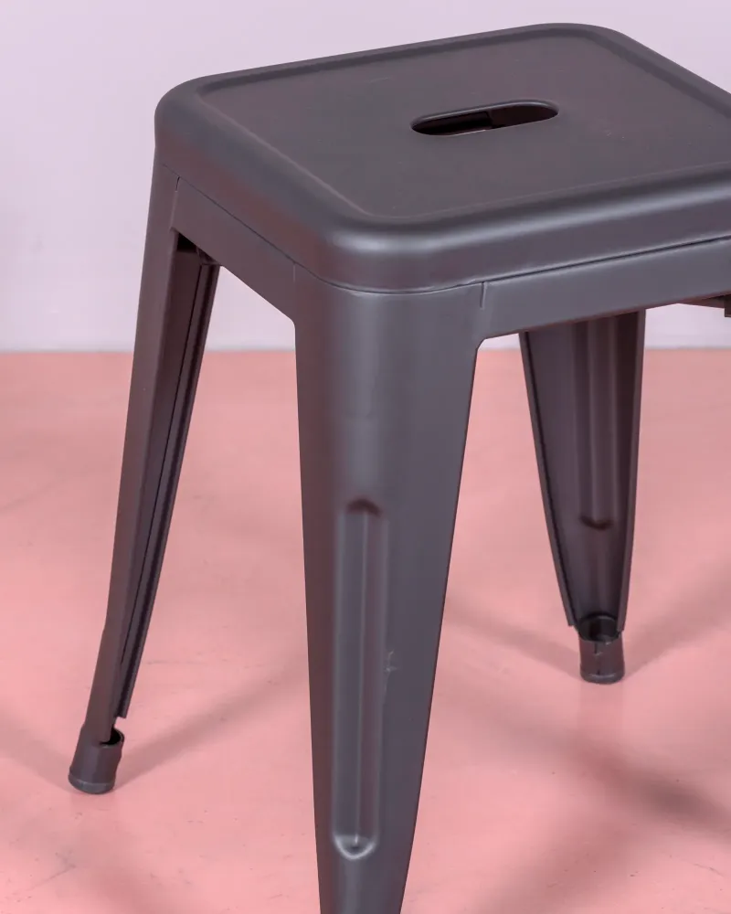 Tabouret bas industriel en acier métallisé et hauteur 45cm | Nest Dream