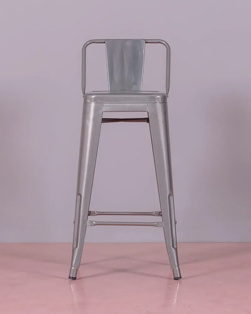 Tabouret industriel en métal avec dossier bas (76cm) | Magasin Dream Nest