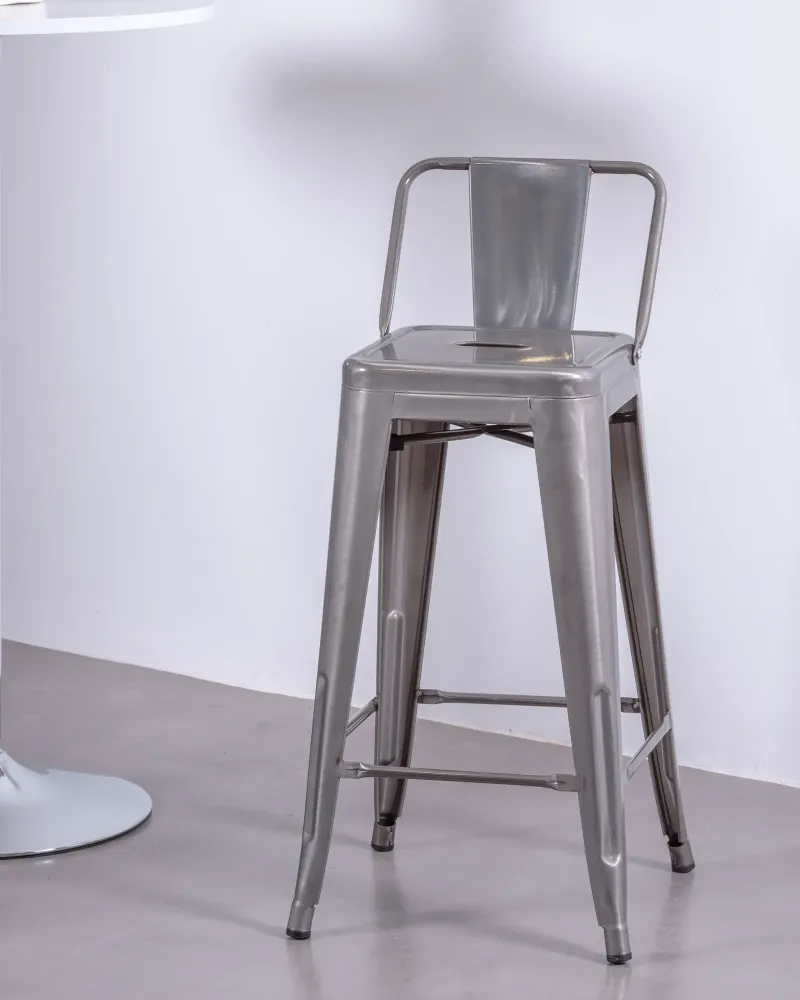 Tabouret industriel en métal avec dossier bas (76cm) | Magasin Dream Nest