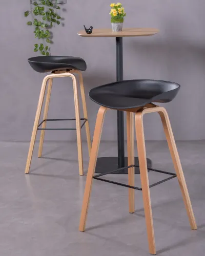 Nordic design Daxer stool with beech legs | Nest Dream